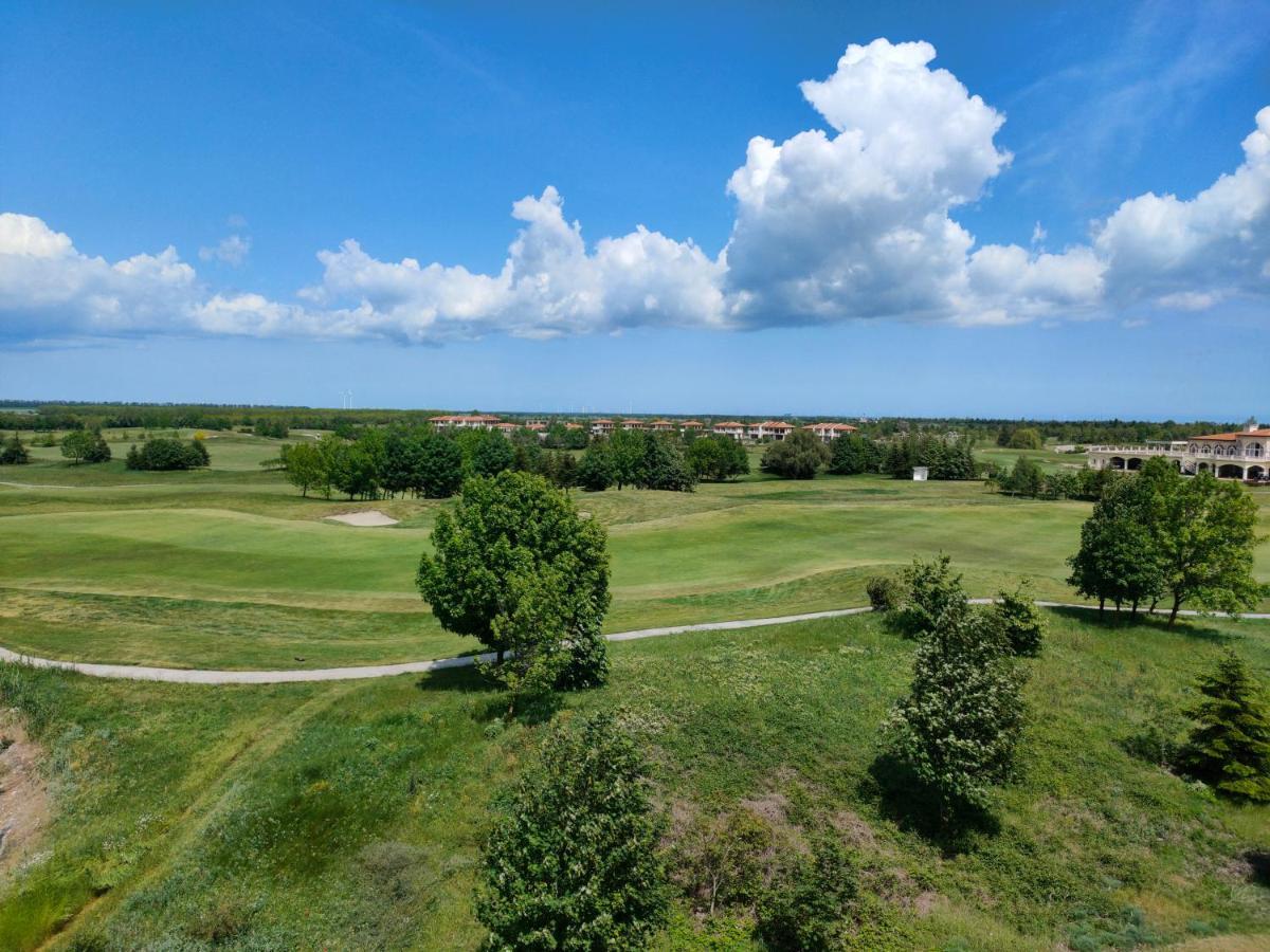 Lighthouse Golf Resort & Spa Apartments Balchik Esterno foto